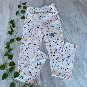 Fabletics Sustainable Beige Athletic Pattern high waist Leggings Pocket Recycled